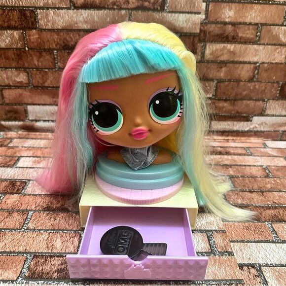 Colorful Doll Head with Pastel Hair - Picture 5 of 7